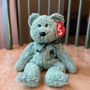 Green St. Patrick’s Day Beanie Baby— Shamrock